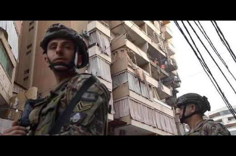 Ejeacutercito israeliacute planea un retiro parcial del sur de Liacutebano