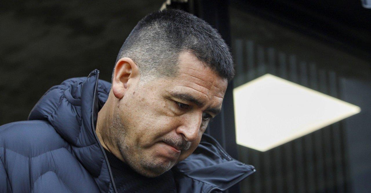 Riquelme fue contundente sobre el reclamo de Veacutelez- ldquoLos partidos se ganan en la canchardquo