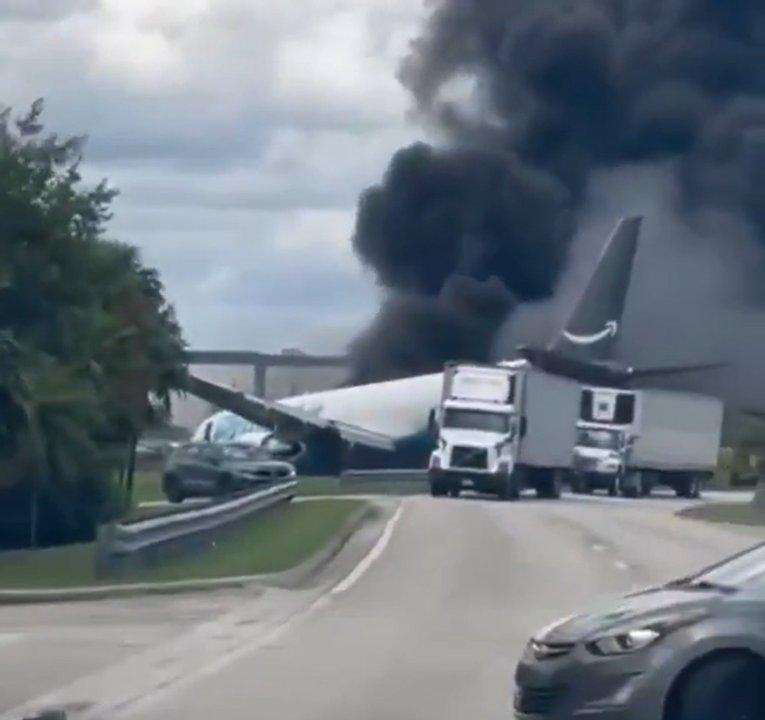 Alarma en Estados Unidos- un avioacuten de carga se estrelloacute cerca del aeropuerto de Miami