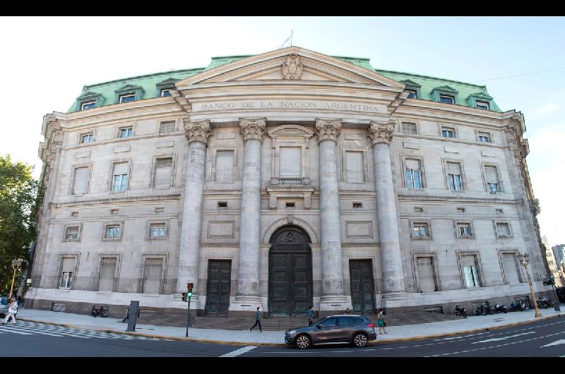 El Banco Nacioacuten baja la tasa para refinanciar deudas por debajo del 30-en-porciento-
