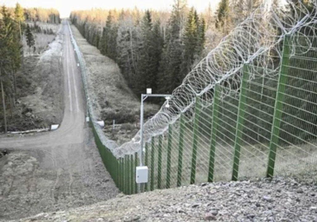 Finlandia finaliza valla de 200 kiloacutemetros a lo largo de la frontera con Rusia