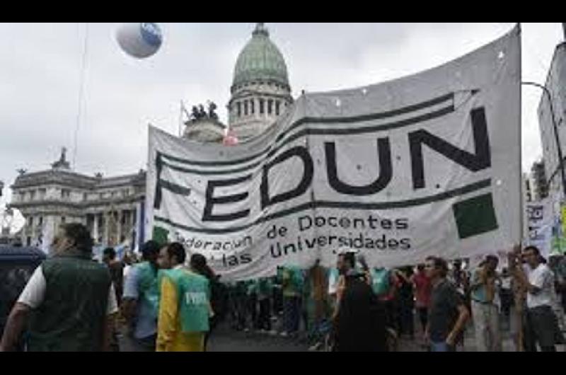Los gremios universitarios paran de nuevo este martes y profundizan el plan de lucha
