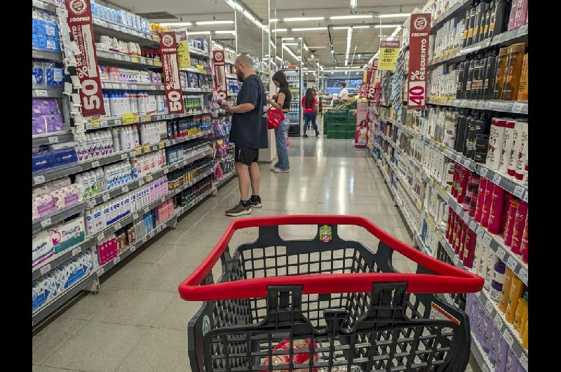 La inflacioacuten en CABA se desaceleroacute al 17-en-porciento- en agosto y suma 215-en-porciento- en lo que va del antildeo