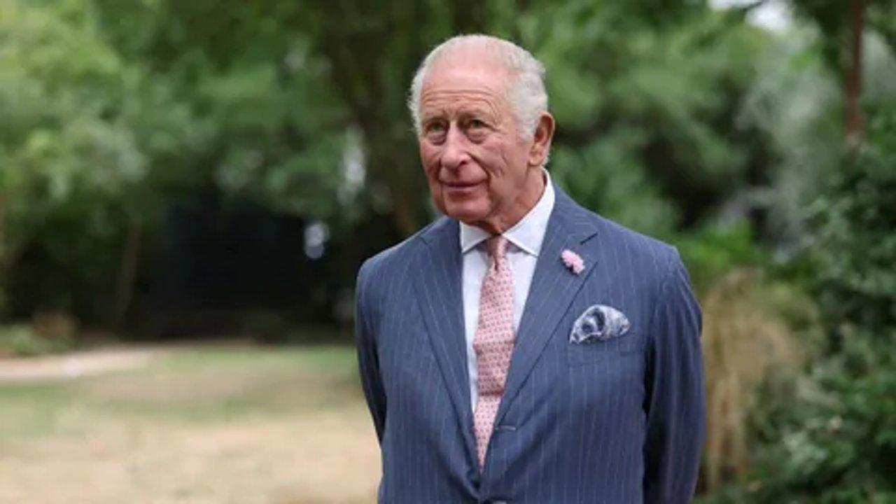 Carlos III confirma que Enrique y Meghan no volveraacuten a la familia real
