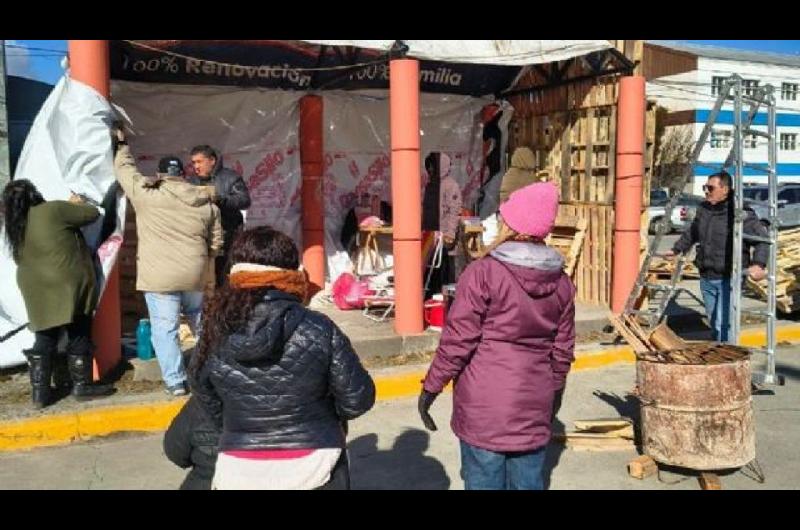 540 jubilados del ex Territorio protestan en Riacuteo Grande y responsabilizan a Melella
