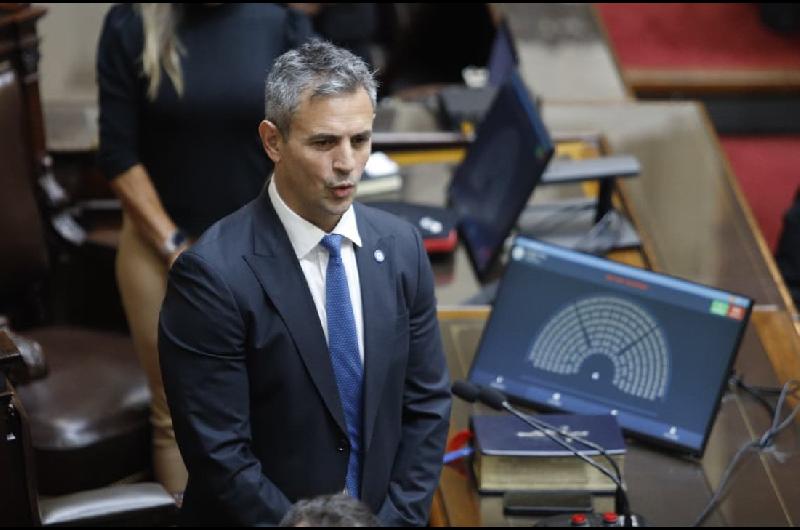 Tras el golpe opositor en el recinto coacutemo sigue la batalla por los dictaacutemenes en Diputados
