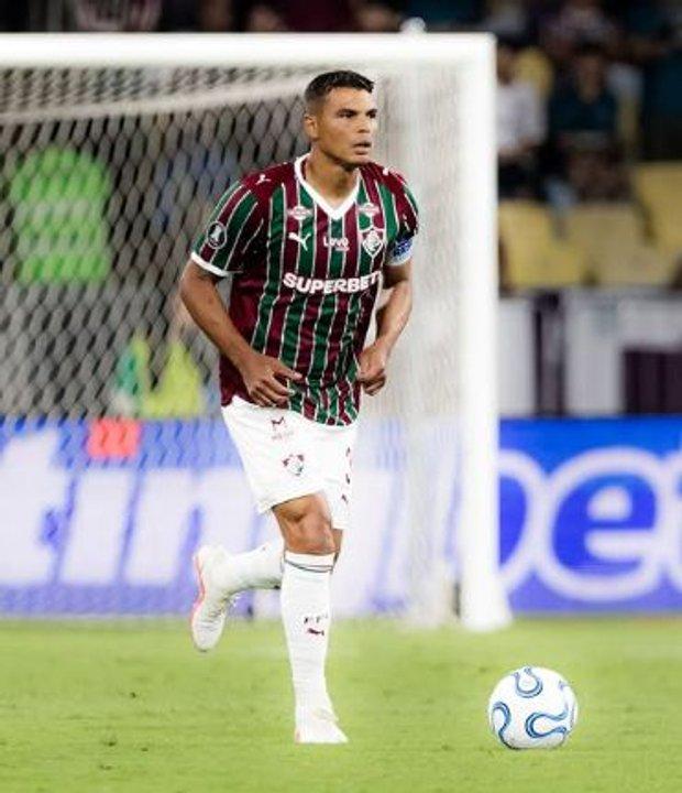 Thiago Silva cruzoacute a Carlo Ancelotti- ldquoNo podeacutes sacar a todo el mundordquo