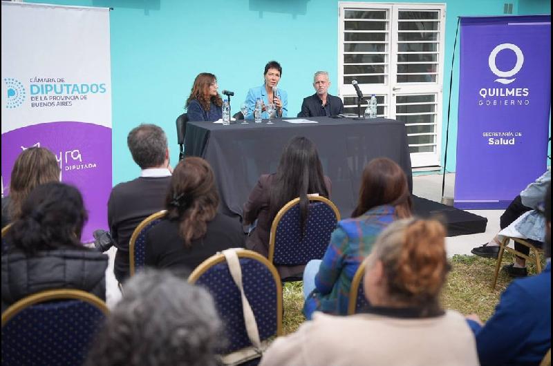 Mayra Mendoza presentoacute un proyecto para instalar carteles con liacuteneas de atencioacuten al suicidio en zonas ferroviarias