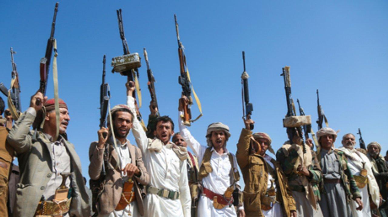 Hutiacutees de Yemen toman control de ciudad de Moca en mar Rojo