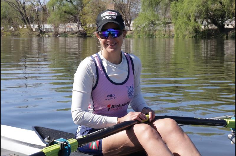 De entrenar en el Riachuelo a ganar dos oros- la historia de la remera que hizo historia en la Ciudad