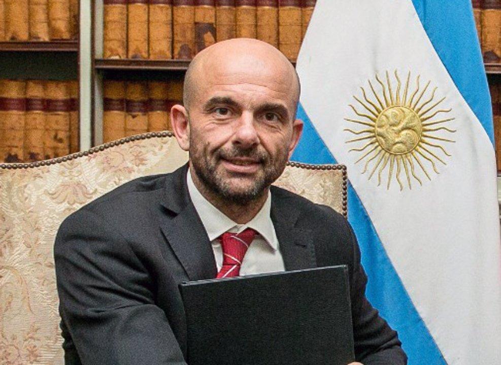 Empresa familiar del ex secretario de Transporte Franco Mogetta integra la concesionaria de la autopista Rosario-Coacuterdoba