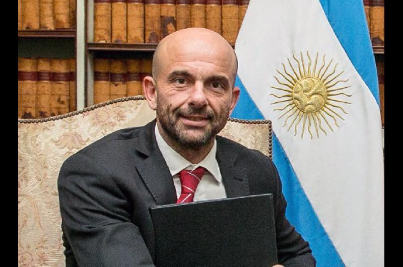 Empresa familiar del ex secretario de Transporte Franco Mogetta integra la concesionaria de la autopista Rosario-Coacuterdoba