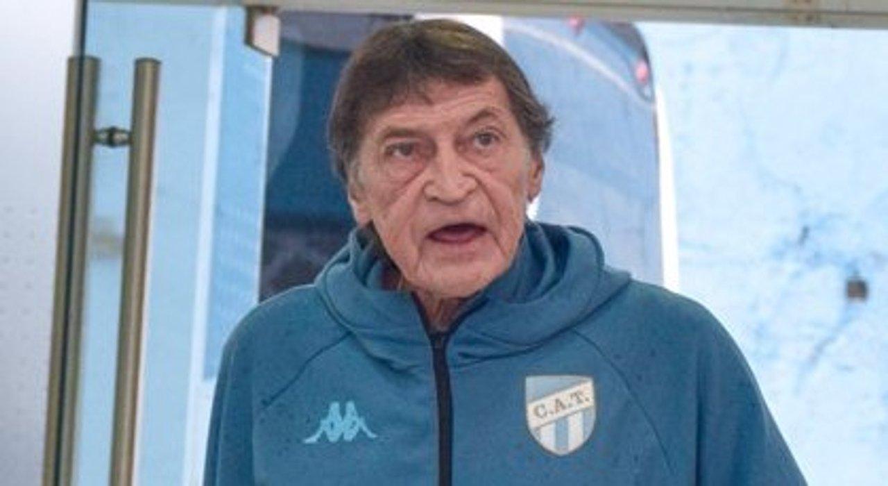 Falcioni no anduvo con vueltas- Parece que la banda volvioacute a tocar