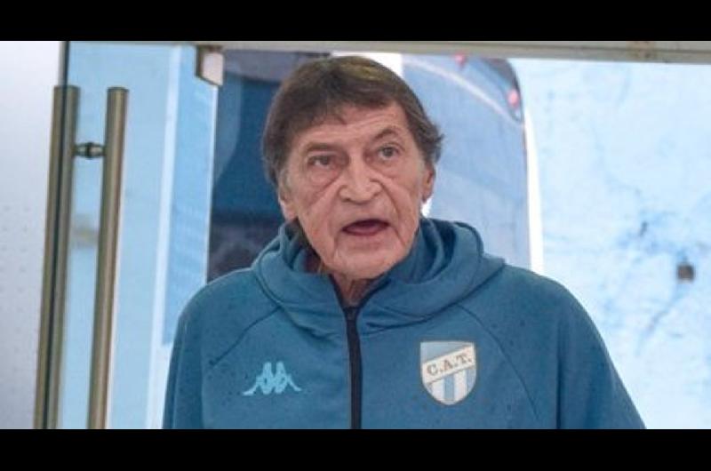 Falcioni no anduvo con vueltas- Parece que la banda volvioacute a tocar