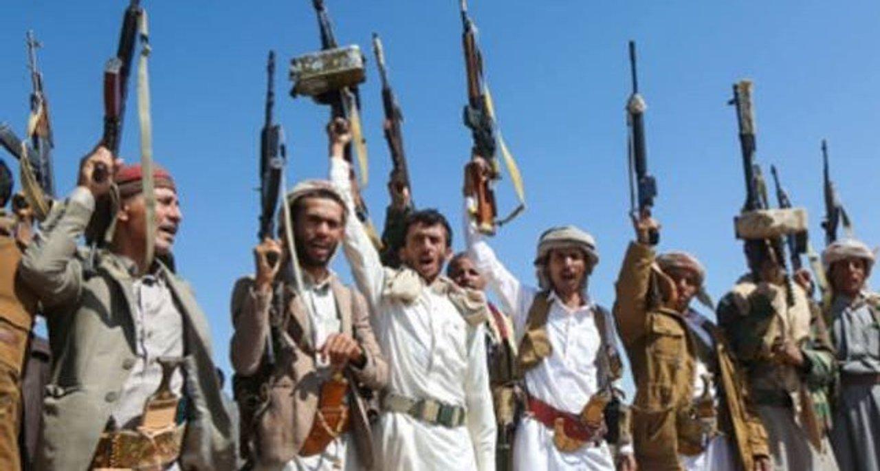 Hutiacutees bombardearon base militar en el sur de Arabia Saudita