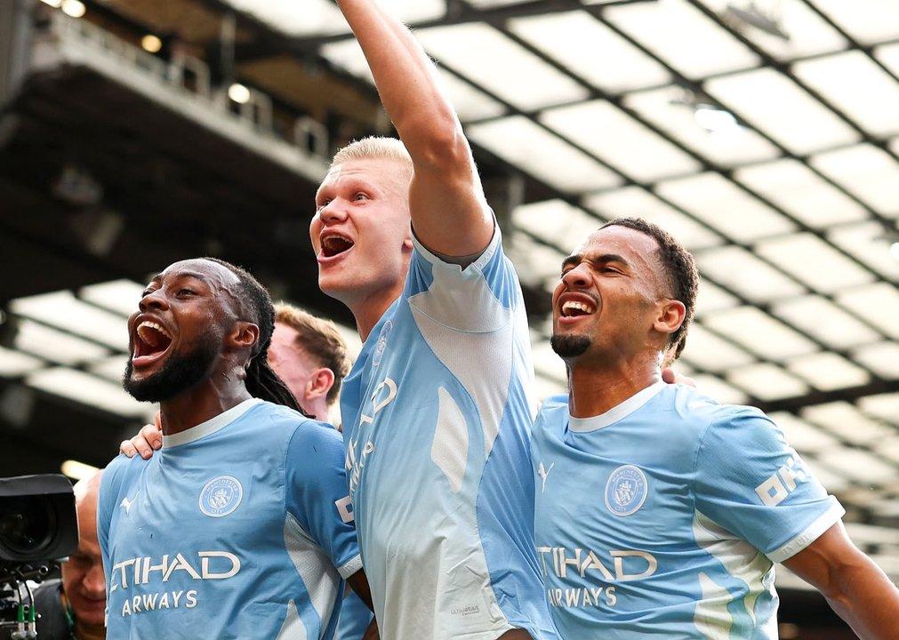 Con uno menos el Manchester City le ganoacute 1-0 al United y mantiene su puntaje ideal en la Premier League