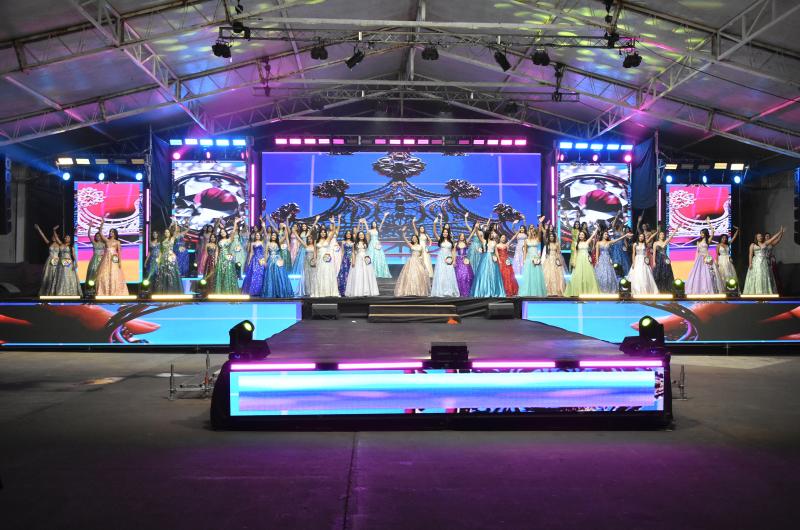 Hermosa gala se vivioacute en Ciudad Cultural para elegir a la Representante de Capital