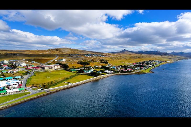 El Reino Unido reemplazaraacute cuatro cazas desplegados en las Islas Malvinas