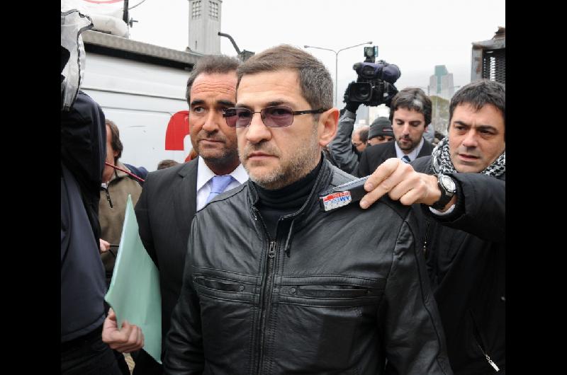 Suentildeos Compartidos- tras ser condenado Schoklender aseguroacute que ldquono se desvioacute un puto fondordquo