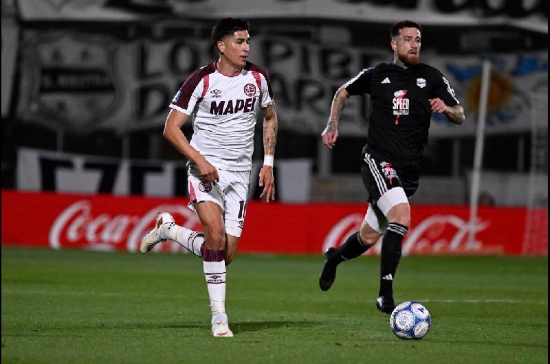 Lanuacutes goleoacute a Deportivo Riestra para meterse en puestos de Playoffs del Torneo Clausura
