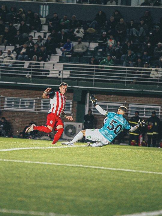 Torneo Clausura- Barracas Central igualoacute con Banfield y llega a siete partidos sin ganar