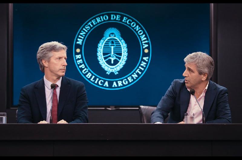 Senadores ampliaron la denuncia contra Milei Caputo y Bausili por el destino del oro del Banco Central