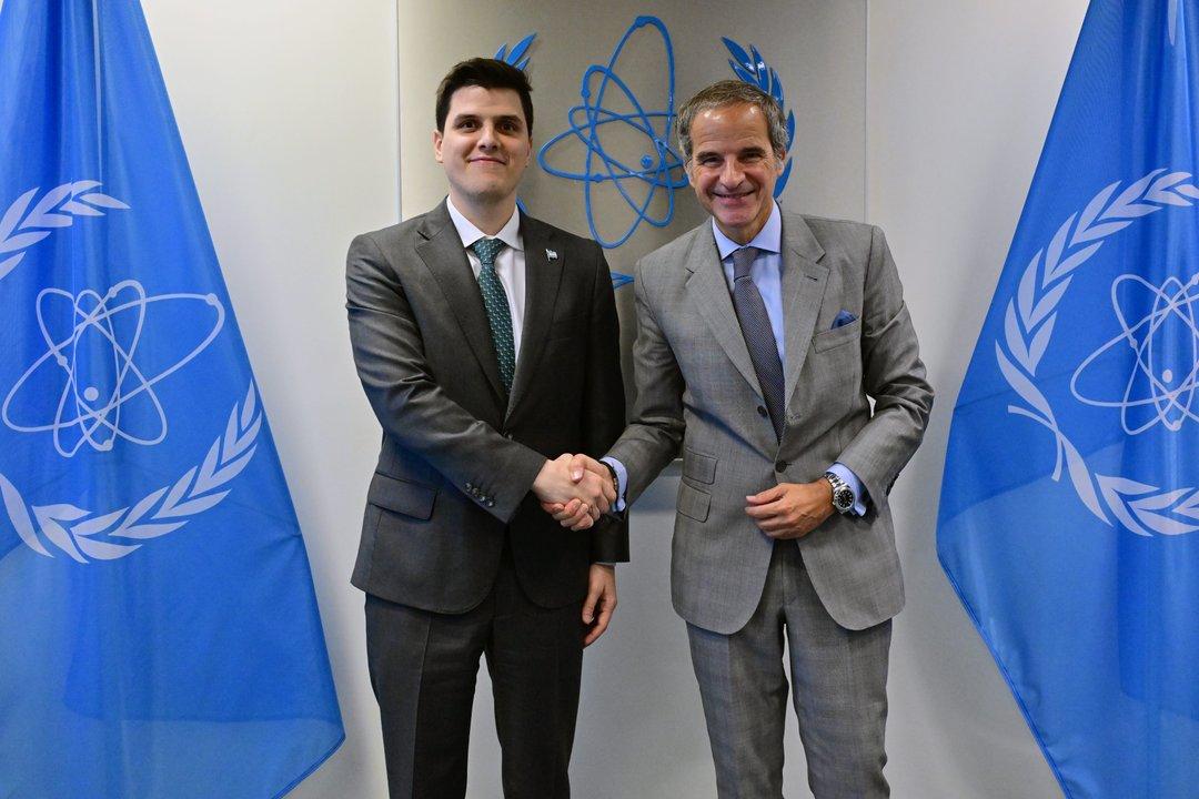 Ramos Napoli y Grossi analizaron coacutemo ampliar la presencia nuclear argentina en el mundo
