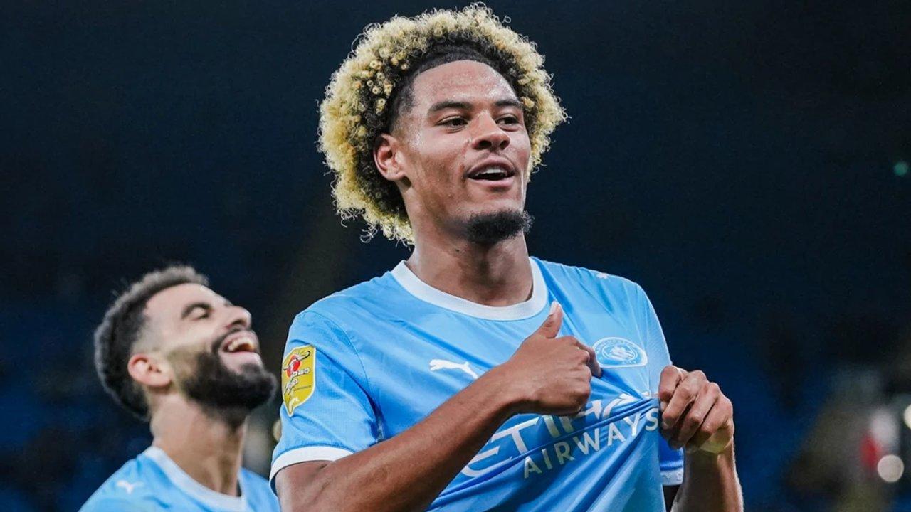 Manchester City aplastoacute al Norwich y avanzoacute en la Copa de la Liga con el debut de Rulli