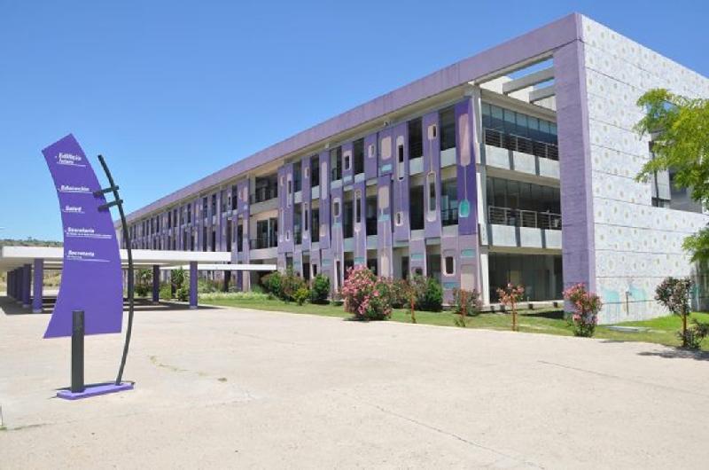 San Luis- una escuela de 200 alumnos denuncioacute ahogo financiero bajo la gestioacuten de Poggi