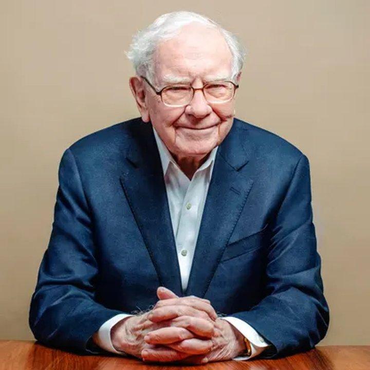 A los 96 antildeos Warren Buffett deja la presidencia de Berkshire Hathaway