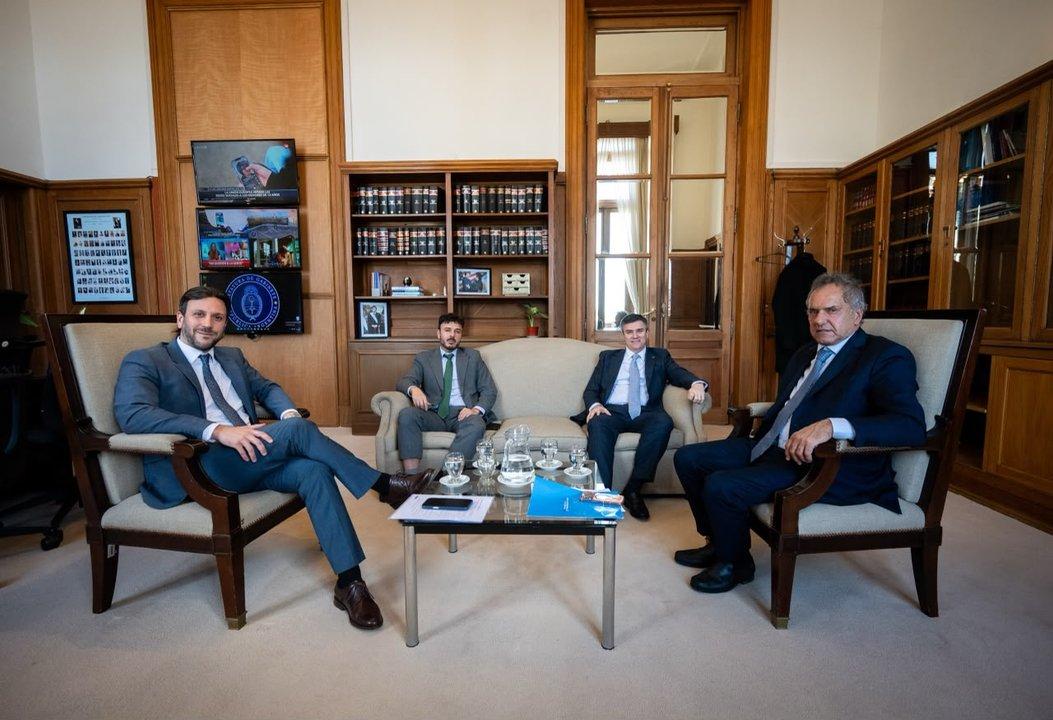 Reunioacuten clave por el regreso de la Foacutermula 1 a la Argentina