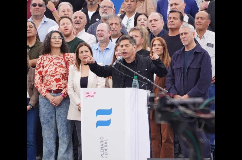 Kicillof encabezoacute en Avellaneda el encuentro nacional del Movimiento Derecho al Futuro