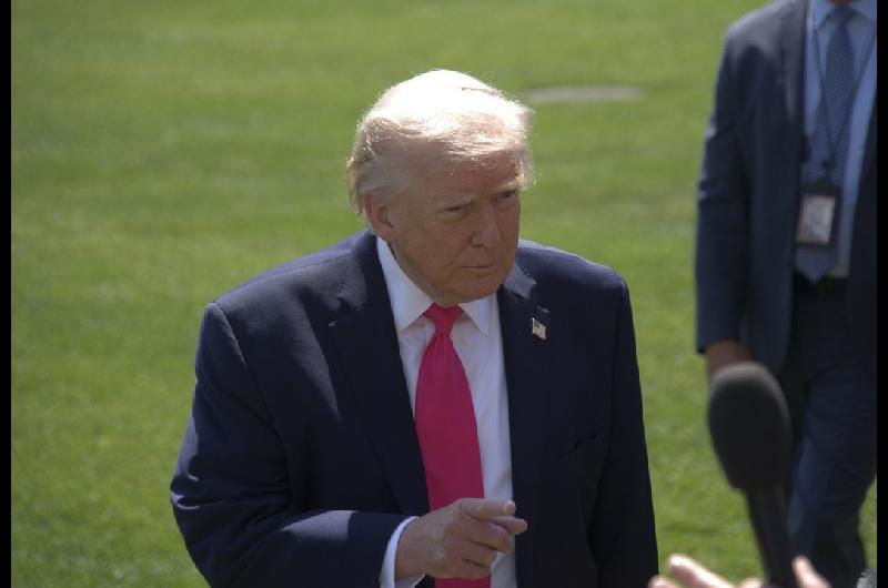 Trump sentildeala que planea crear una Fuerza IA y nombrar a un Zar de IA