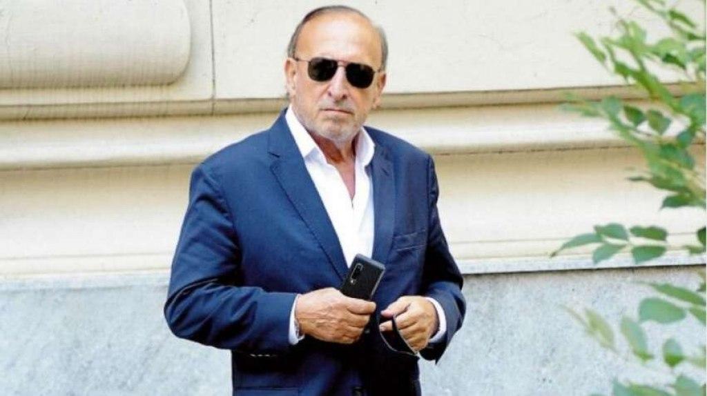 La doble posicioacuten de Filiberti ante AySA- proveedor y aspirante a integrar el grupo controlador