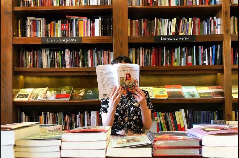 Las libreriacuteas reclaman la emergencia en el sector ante caiacuteda cercana al 42-en-porciento- en la facturacioacuten