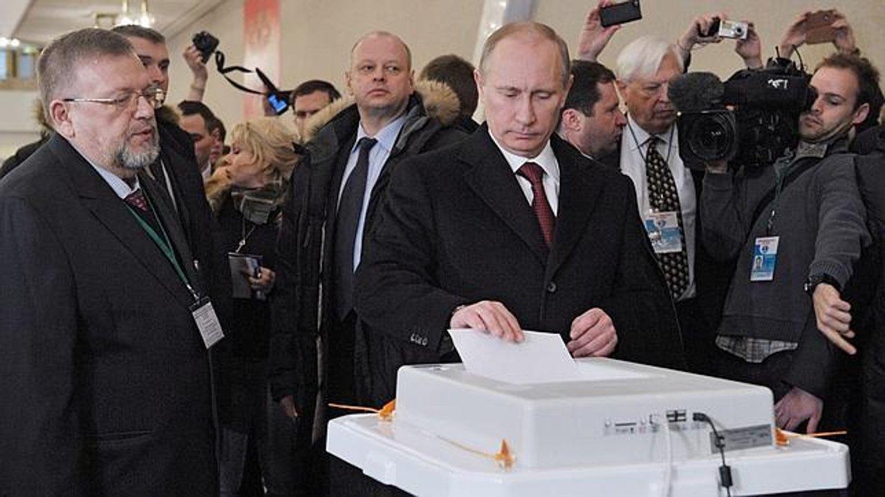 Rusia Unida el partido de Putin se impuso en las elecciones legislativas con el 575-en-porciento- de los votos