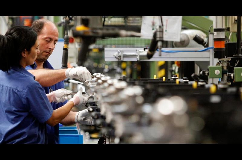 Desocupacioacuten- la visioacuten de un economista que dice que no aumentoacute