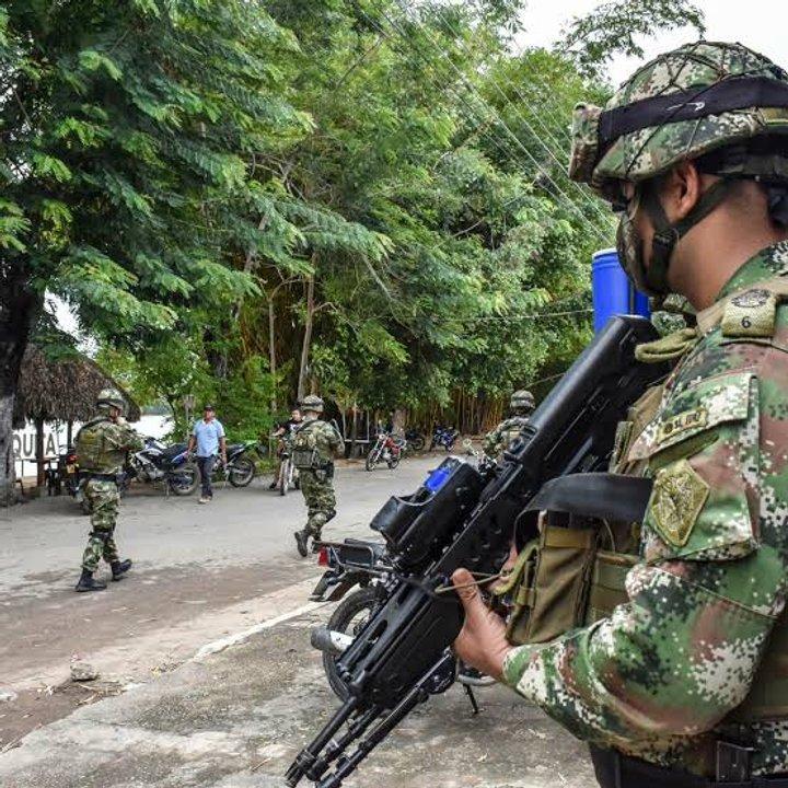 Al menos 3 soldados muertos y seis heridos dejan ataques de disidencias de las FARC en Colombia