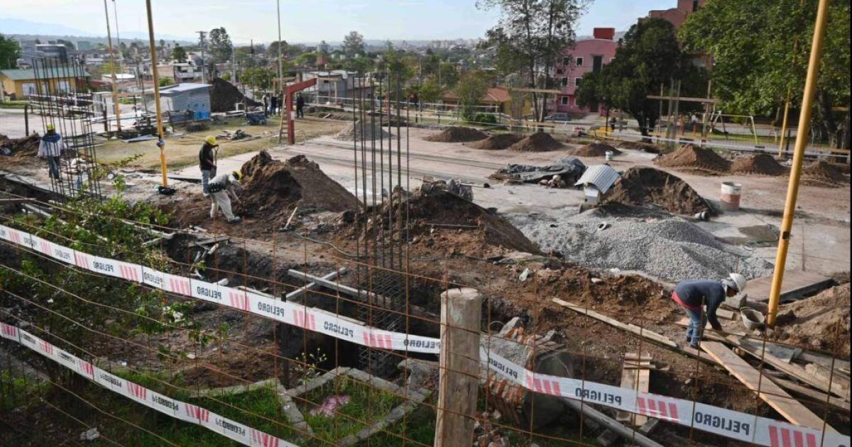 Construyen un nuevo multiespacio en plaza de Los Reyes Magos de Los Perales