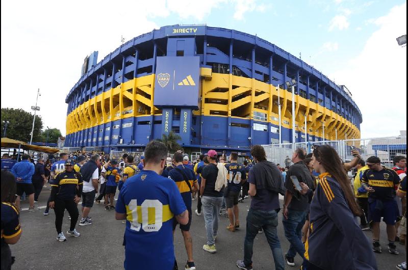 Boca respondioacute a un reveacutes judicial por su nueva poliacutetica con los socios abonados
