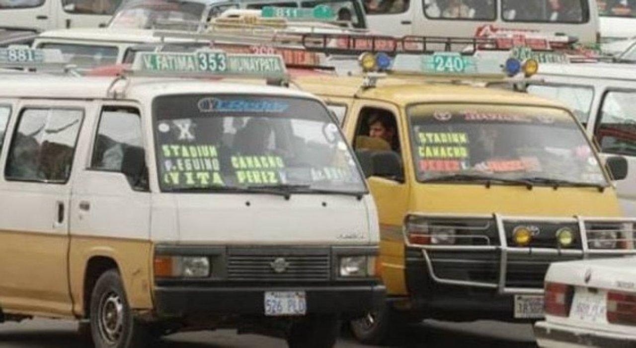 Choferes de Bolivia anunciaron paro de transporte de 24 horas para la semana proacutexima