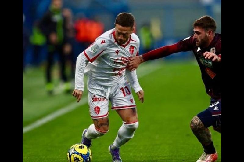 El exoacutetico nuevo club  del ldquoPapurdquo Goacutemez
