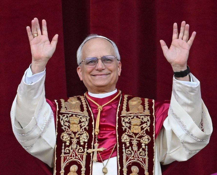 Leoacuten XIV inicia mantildeana una visita apostoacutelica a Francia y seraacute recibido al son de campanadas durante siete minutos