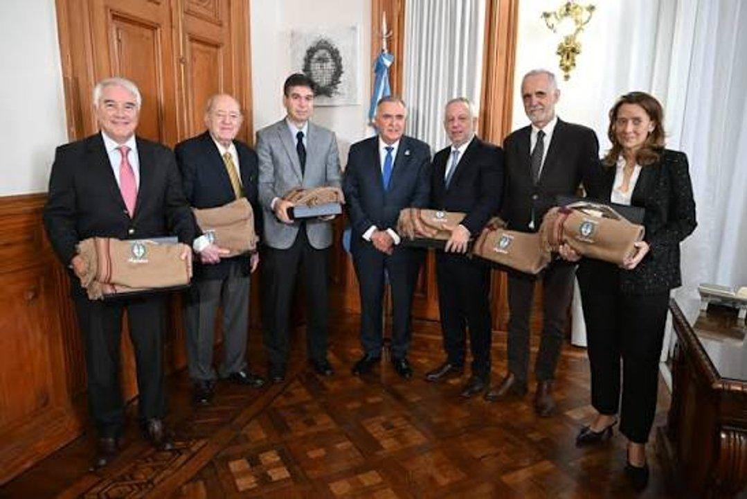 Jaldo autorizoacute hasta 5566 millones para que tres municipios paguen salarios