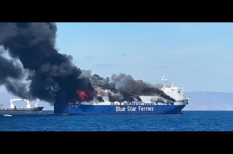 Incendio en un ferry frente a Mykonos- evacuaron a 29 personas