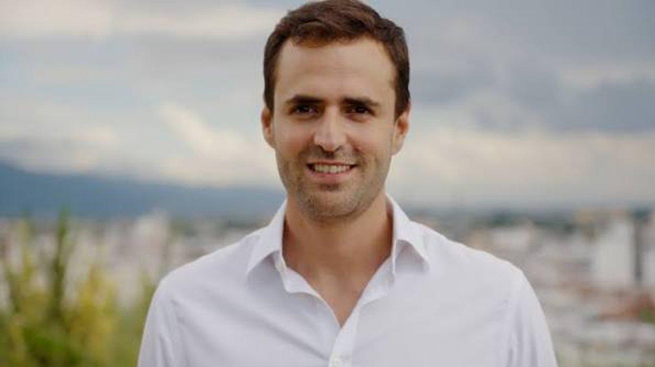 Investigan a Emiliano Estrada por el presunto uso de fondos del Congreso para una campantildea en redes