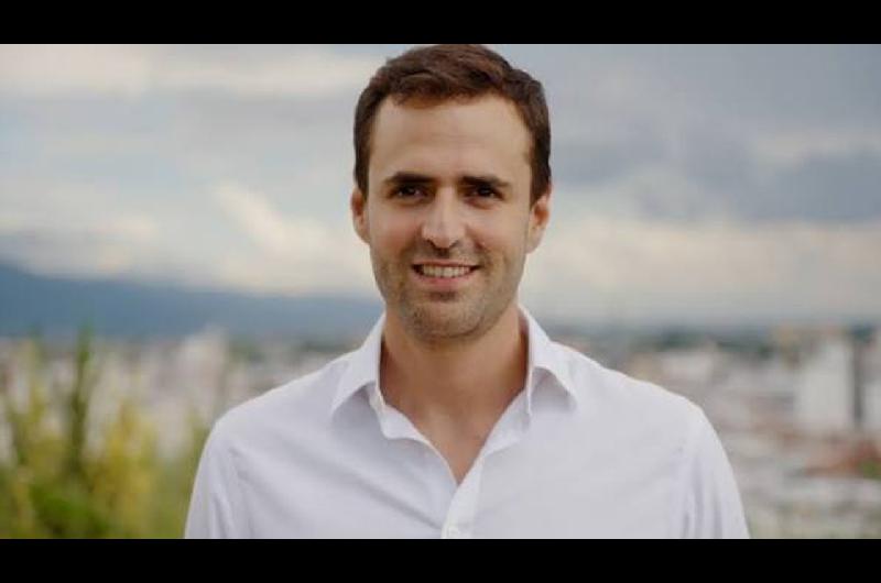 Investigan a Emiliano Estrada por el presunto uso de fondos del Congreso para una campantildea en redes