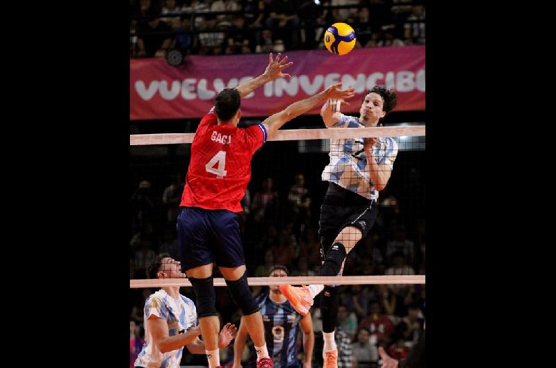 Argentina perdioacute con Chile y se quedoacute con la medalla de plata en voacuteley masculino