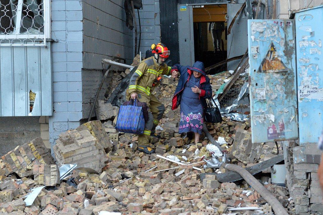 Cinco muertos en bombardeos cruzados entre Rusia y Ucrania