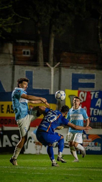 Primera Nacional- Chacarita volvioacute a perder y sigue en la zona de descenso